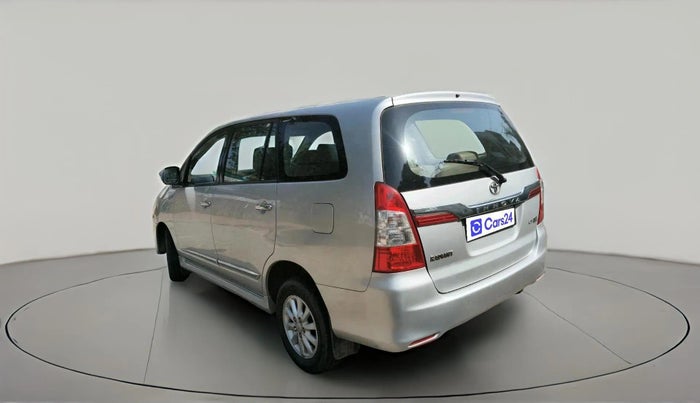 2014 Toyota Innova 2.5 VX 7 STR, Diesel, Manual, 1,37,808 km, exterior