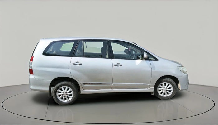 2014 Toyota Innova 2.5 VX 7 STR, Diesel, Manual, 1,37,808 km, exterior