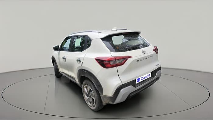 2025 Nissan MAGNITE Acenta B4D 1.0 Petrol AMT, Petrol, Automatic, 11,562 km, exterior