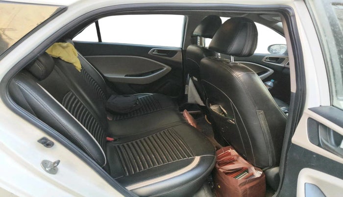 2017 Hyundai Elite i20 ASTA 1.4 CRDI (O), Diesel, Manual, 3,45,624 km, interior