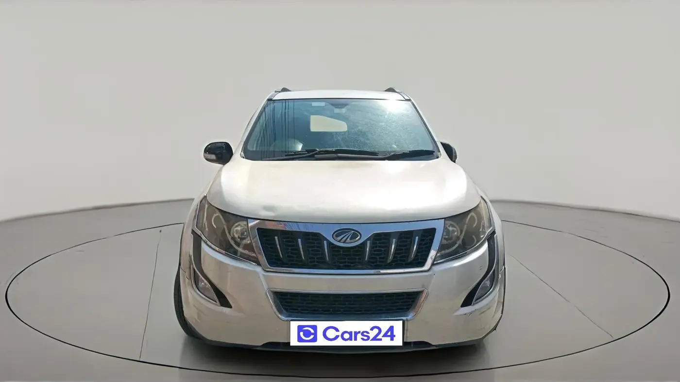 2016 Mahindra XUV500 W6, Diesel, Manual, 1,06,000 km, exterior