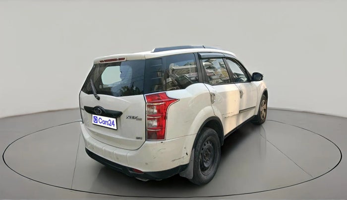 2016 Mahindra XUV500 W6, Diesel, Manual, 1,05,110 km, exterior