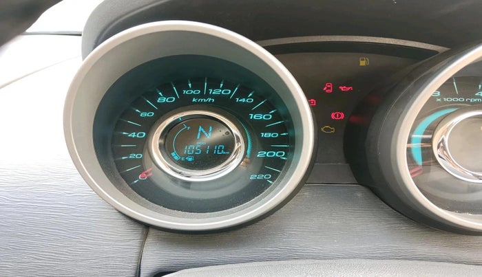 2016 Mahindra XUV500 W6, Diesel, Manual, 1,05,110 km, interior