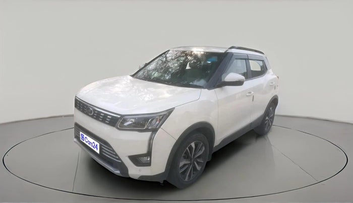 2021 Mahindra XUV300 W8 (O) 1.2 PETROL, Petrol, Manual, 44,100 km, exterior