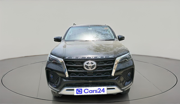 2024 Toyota Fortuner 4X2 MT 2.8 DIESEL, Diesel, Manual, 45,852 km, exterior