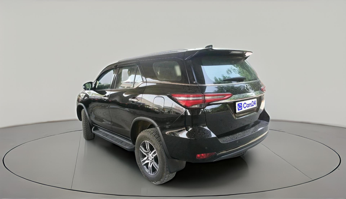 2024 Toyota Fortuner 4X2 MT 2.8 DIESEL, Diesel, Manual, 45,852 km, exterior