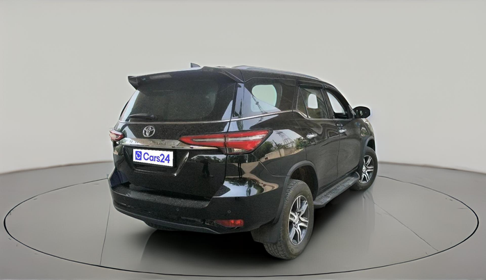 2024 Toyota Fortuner 4X2 MT 2.8 DIESEL, Diesel, Manual, 45,852 km, exterior