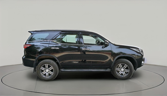 2024 Toyota Fortuner 4X2 MT 2.8 DIESEL, Diesel, Manual, 45,852 km, exterior