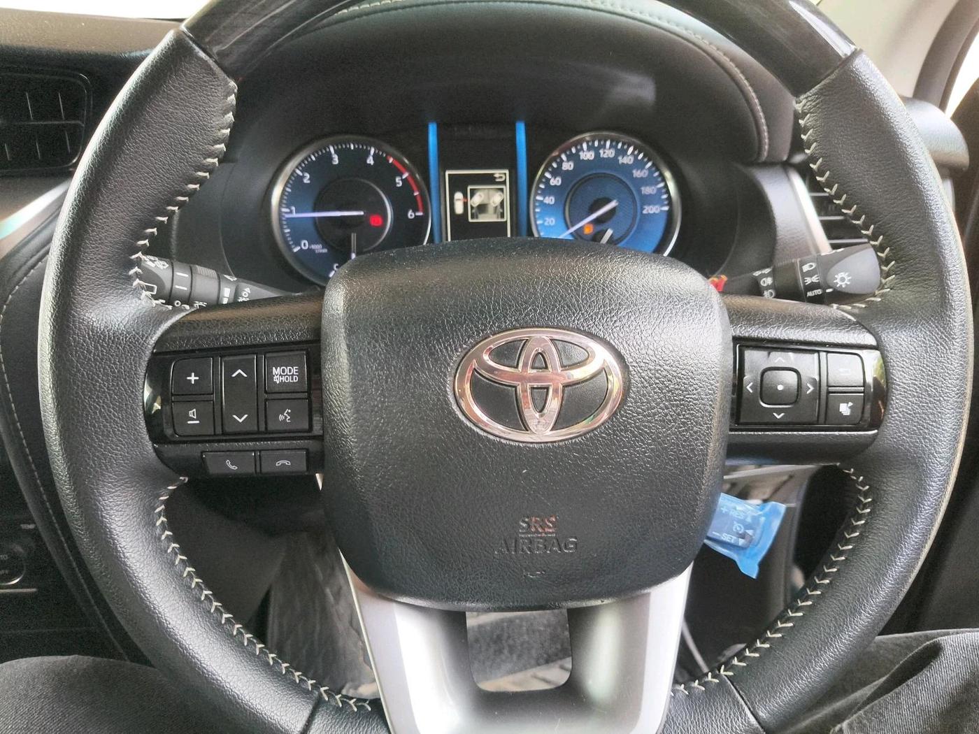 2024 Toyota Fortuner 4X2 MT 2.8 DIESEL, Diesel, Manual, 45,852 km, interior