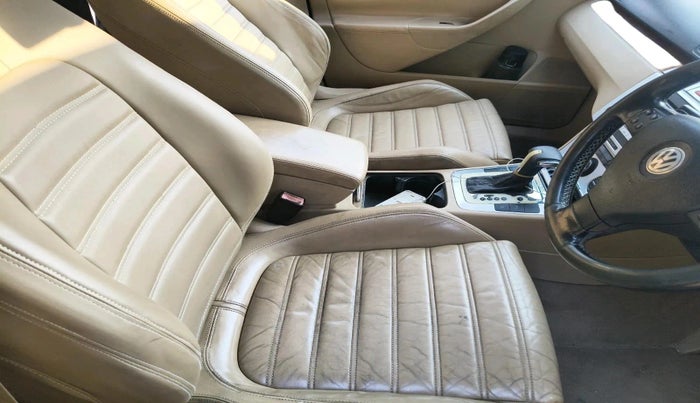 2008 Volkswagen Passat HIGHLINE DSG, Diesel, Automatic, 1,85,948 km, interior