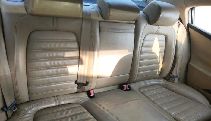 2008 Volkswagen Passat HIGHLINE DSG, Diesel, Automatic, 1,85,948 km, interior