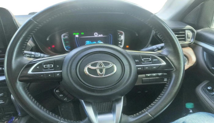 2022 Toyota URBAN CRUISER HYRYDER V HYBRID, Hybrid, Automatic, 1,07,485 km, interior