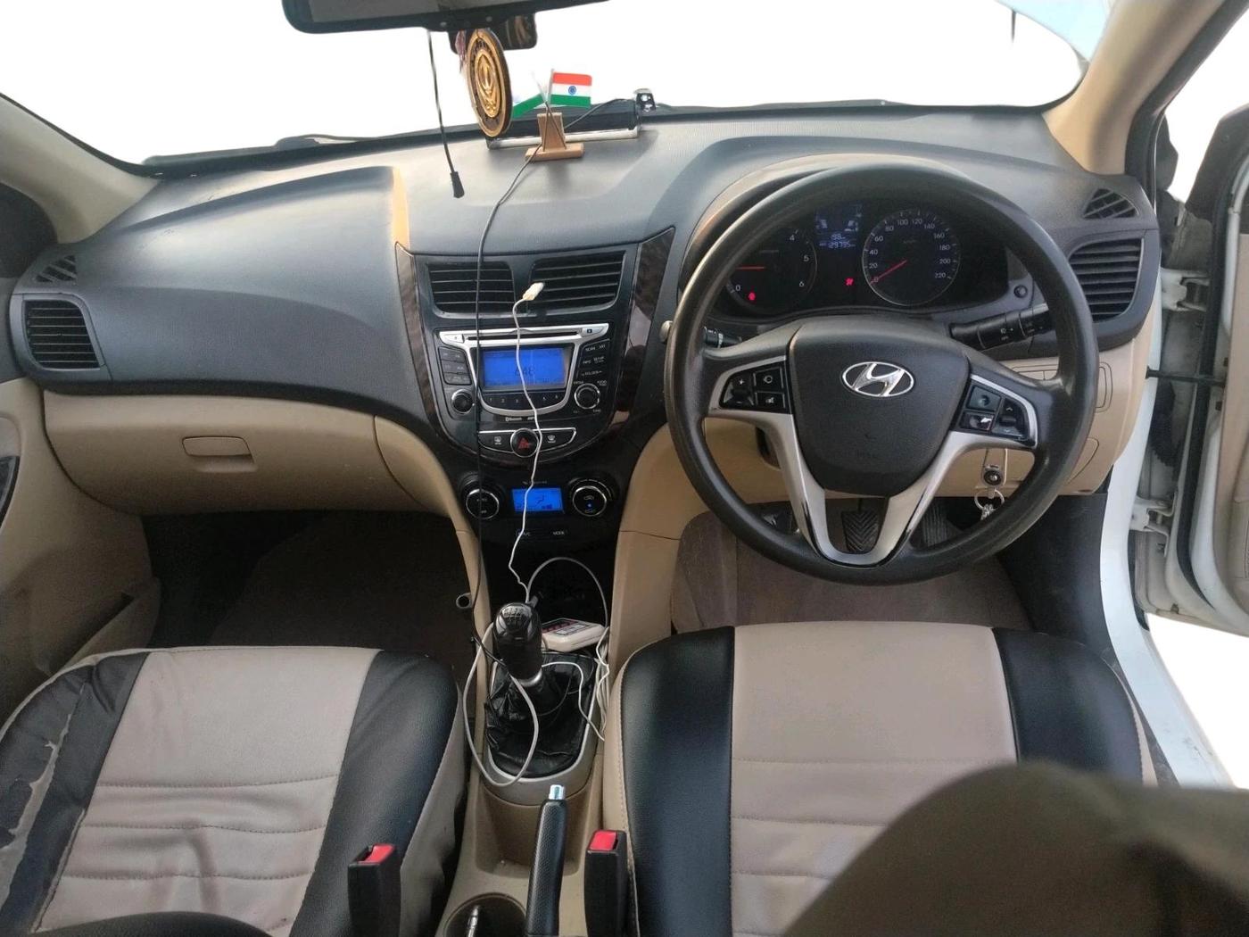 2012 Hyundai Verna FLUIDIC 1.4 CRDI EX, Diesel, Manual, 1,29,795 km, interior