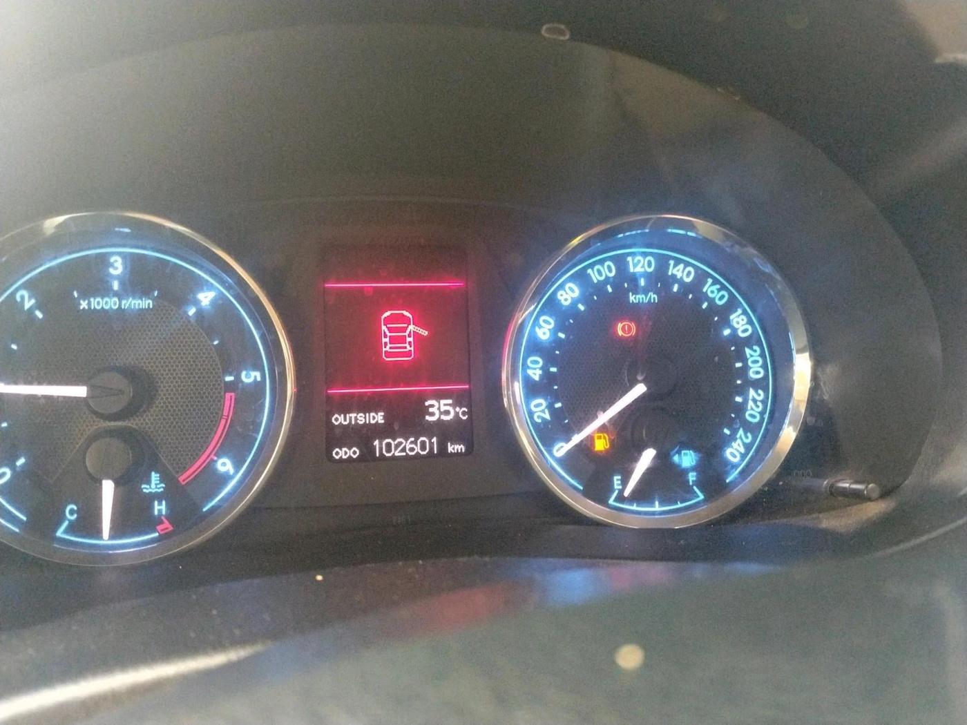 2015 Toyota Corolla Altis G DIESEL, Diesel, Manual, 1,02,601 km, interior