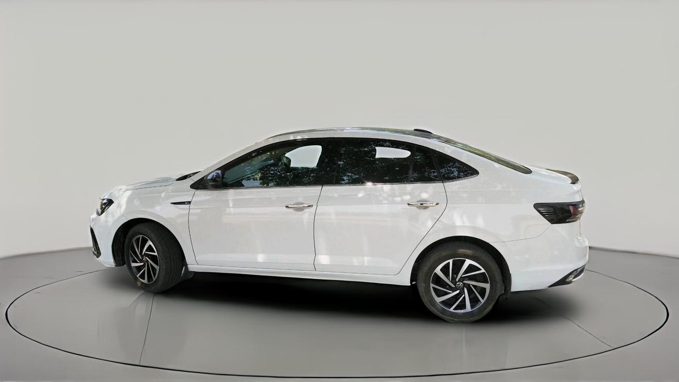 2025 Volkswagen VIRTUS GT PLUS TSI 1.5 EVO DSG, Petrol, Automatic, 9,278 km, exterior