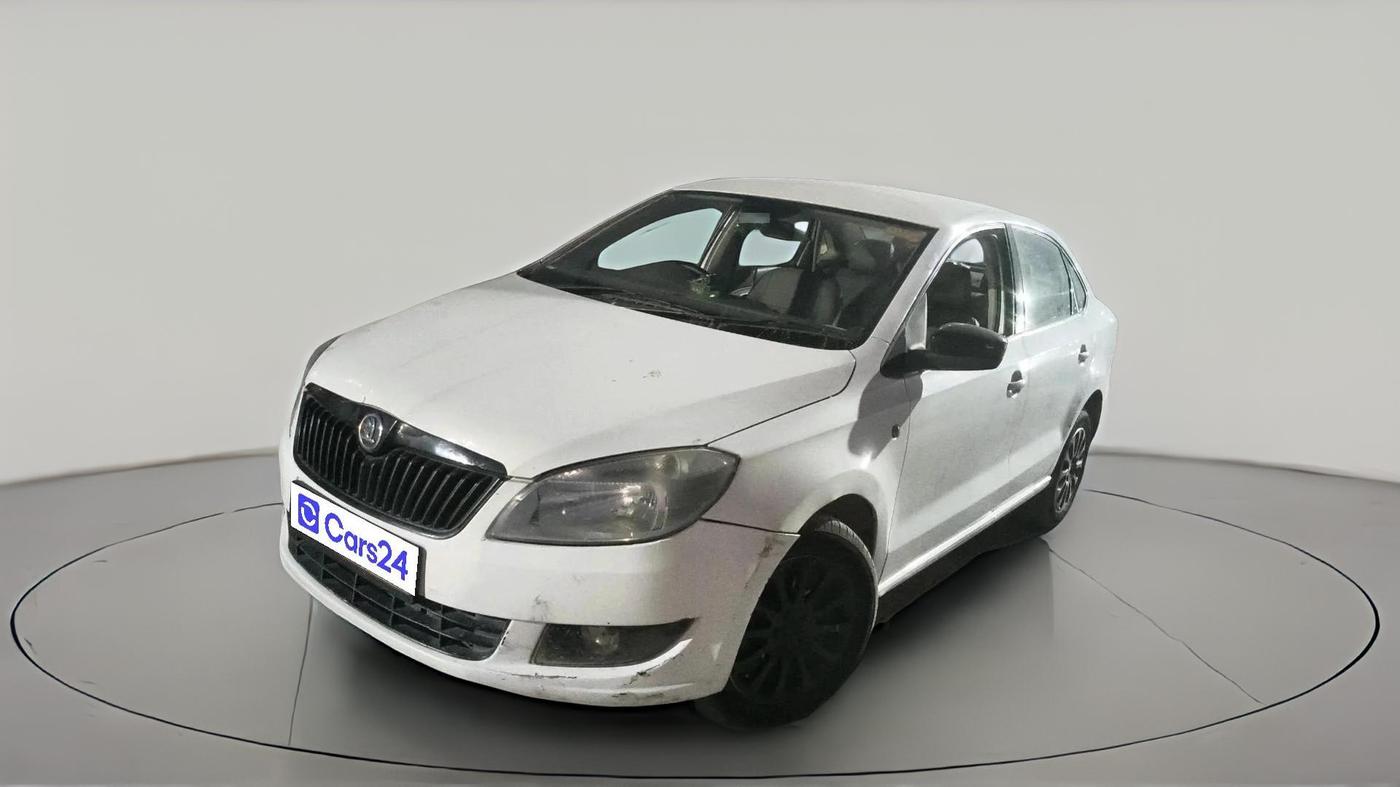 2015 Skoda Rapid 1.5 TDI CR ELEGANCE, Diesel, Manual, 1,10,910 km, exterior