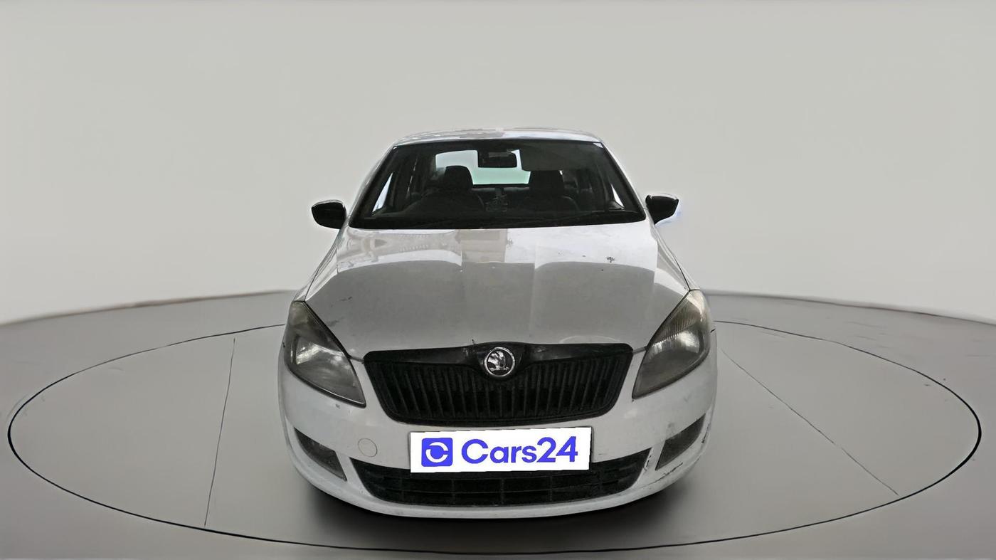 2015 Skoda Rapid 1.5 TDI CR ELEGANCE, Diesel, Manual, 1,10,910 km, exterior