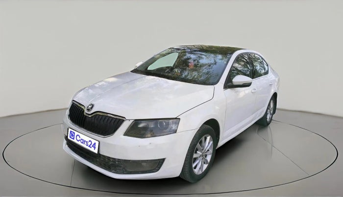 2015 Skoda Octavia ELEGANCE 2.0 TDI AT, Diesel, Automatic, 1,61,887 km, exterior