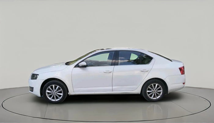 2015 Skoda Octavia ELEGANCE 2.0 TDI AT, Diesel, Automatic, 1,61,887 km, exterior