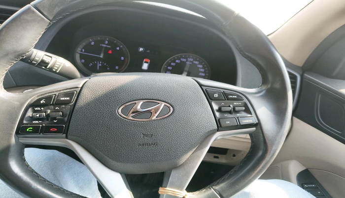 2016 Hyundai Tucson GLS 2WD AT DIESEL, Diesel, Automatic, 90,000 km, interior