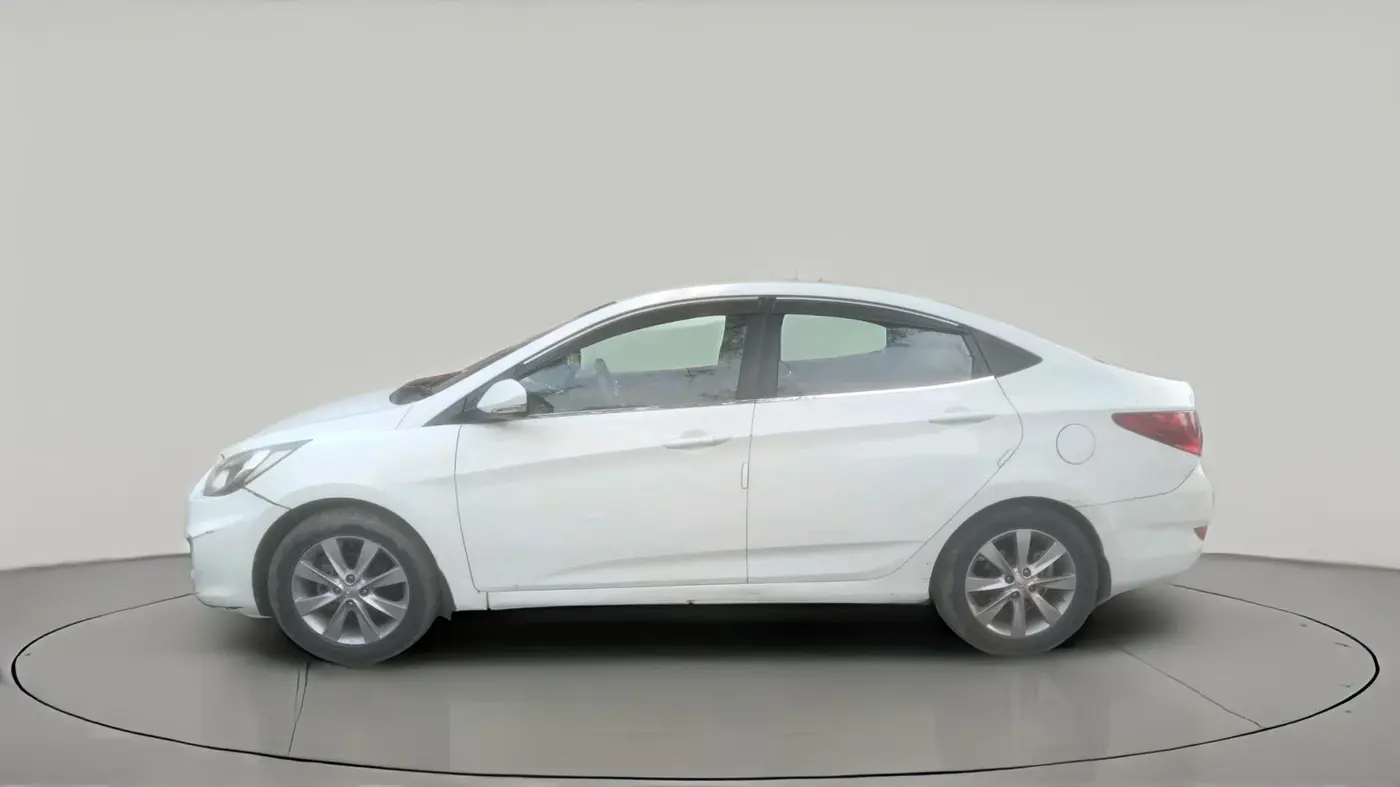 2012 Hyundai Verna FLUIDIC 1.6 CRDI SX, Diesel, Manual, 1,07,473 km, exterior