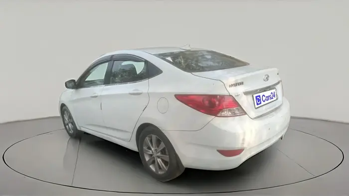 2012 Hyundai Verna FLUIDIC 1.6 CRDI SX, Diesel, Manual, 1,07,473 km, exterior