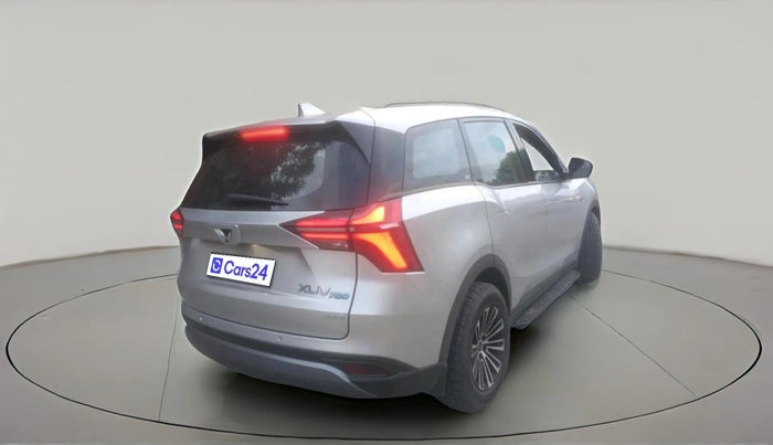 2022 Mahindra XUV700 AX3 D MT 5 STR, Diesel, Manual, 1,42,267 km, exterior