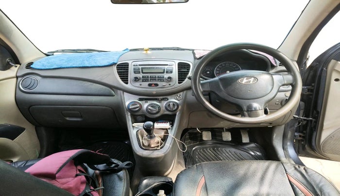 2012 Hyundai i10 MAGNA 1.1, CNG, Manual, 99,282 km, interior