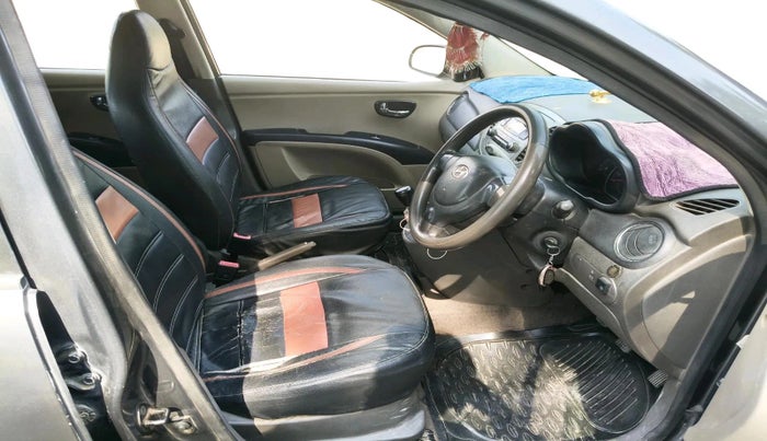 2012 Hyundai i10 MAGNA 1.1, CNG, Manual, 99,282 km, interior