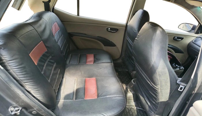 2012 Hyundai i10 MAGNA 1.1, CNG, Manual, 99,282 km, interior