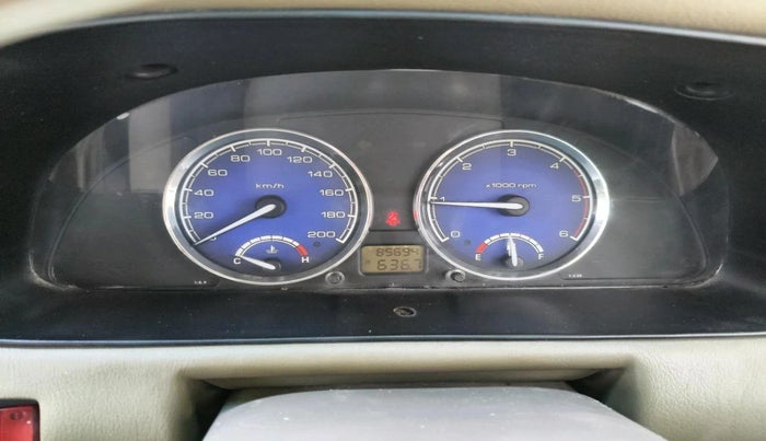 2011 Tata Safari 4X2 EX DICOR 2.2 VTT, Diesel, Manual, 85,694 km, interior