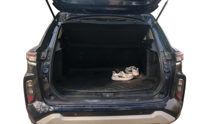 2023 Maruti Grand Vitara ALPHA SMART HYBRID, Petrol, Manual, 64,942 km, exterior