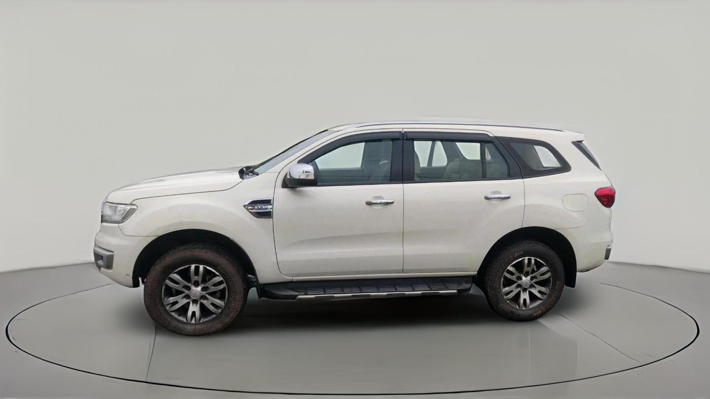 2017 Ford Endeavour TITANIUM 3.2 4X4 AT, Diesel, Automatic, 2,20,650 km, exterior