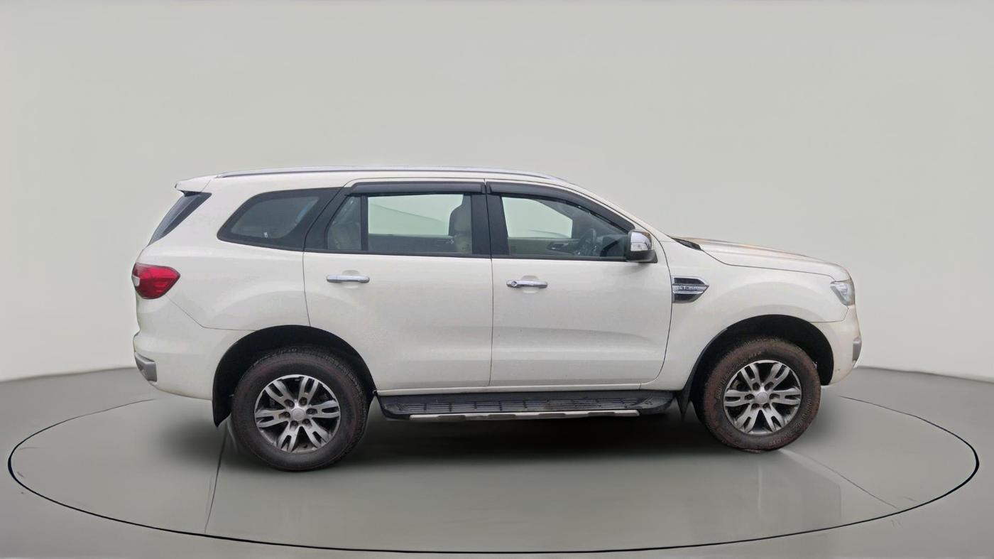 2017 Ford Endeavour TITANIUM 3.2 4X4 AT, Diesel, Automatic, 2,20,650 km, exterior