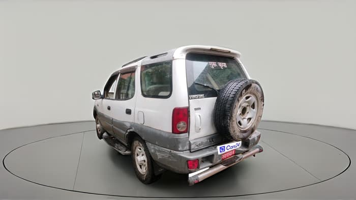 2011 Tata Safari 4X2 LX DICOR 2.2 VTT, Diesel, Manual, 1,10,001 km, exterior
