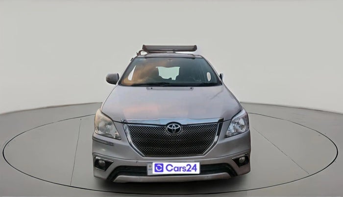 2014 Toyota Innova 2.5 ZX 7 STR, Diesel, Manual, 1,24,833 km, exterior