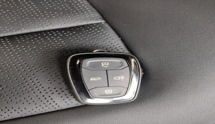 2024 Tata Harrier FEARLESS DUAL TONE AT, Diesel, Automatic, 44,537 km, interior