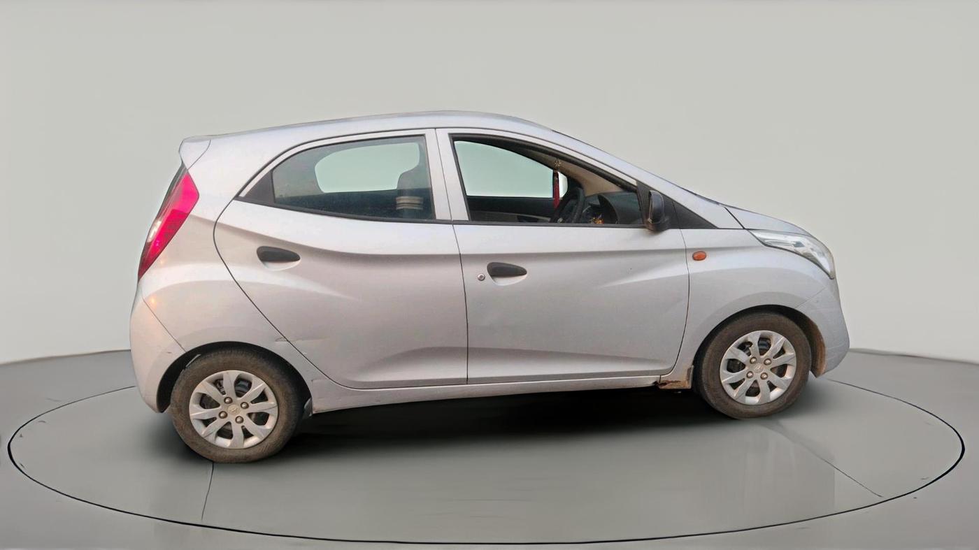 2017 Hyundai Eon 1.0 MAGNA +, Petrol, Manual, 1,15,528 km, exterior