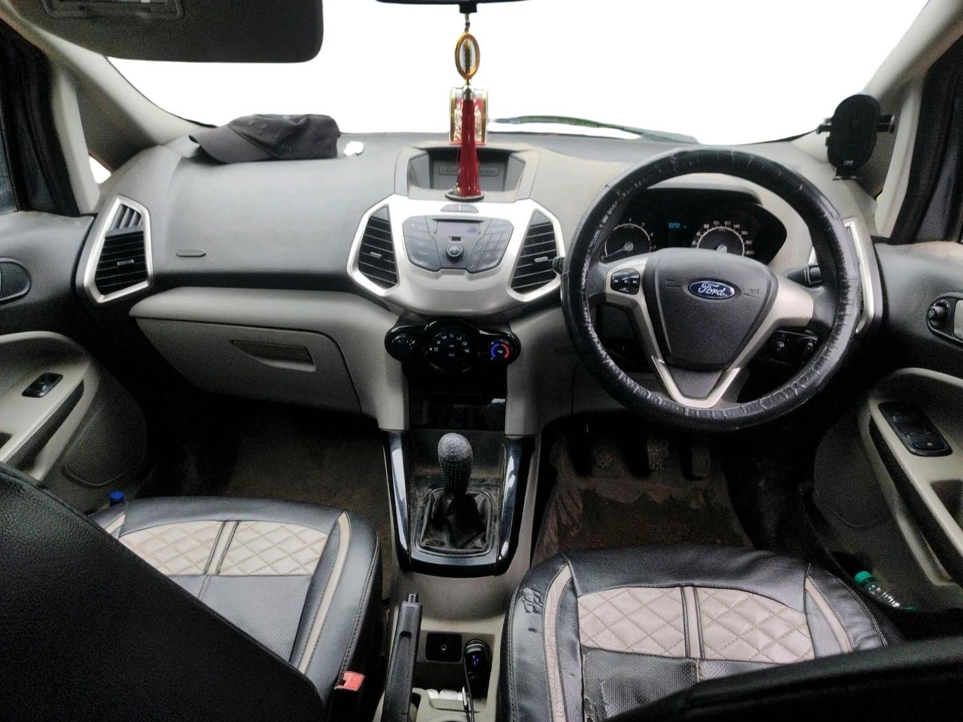 2015 Ford Ecosport TREND 1.5L PETROL, Petrol, Manual, 2,60,232 km, interior
