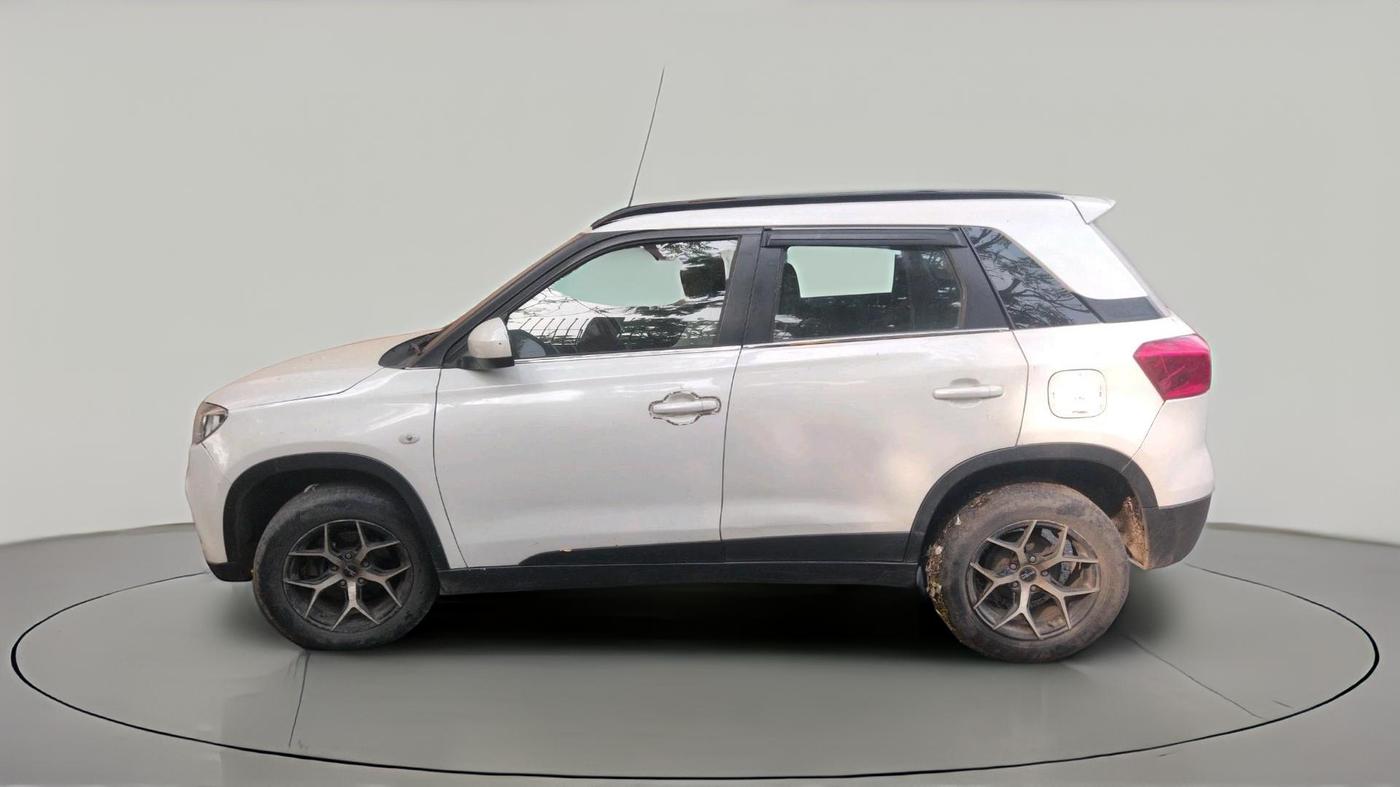 2016 Maruti Vitara Brezza VDI, Diesel, Manual, 1,40,722 km, exterior
