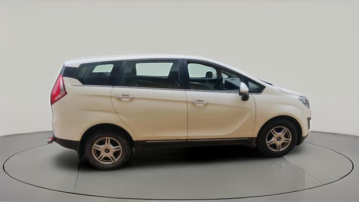 2018 Mahindra MARAZZO M6 8 STR, Diesel, Manual, 1,07,347 km, exterior