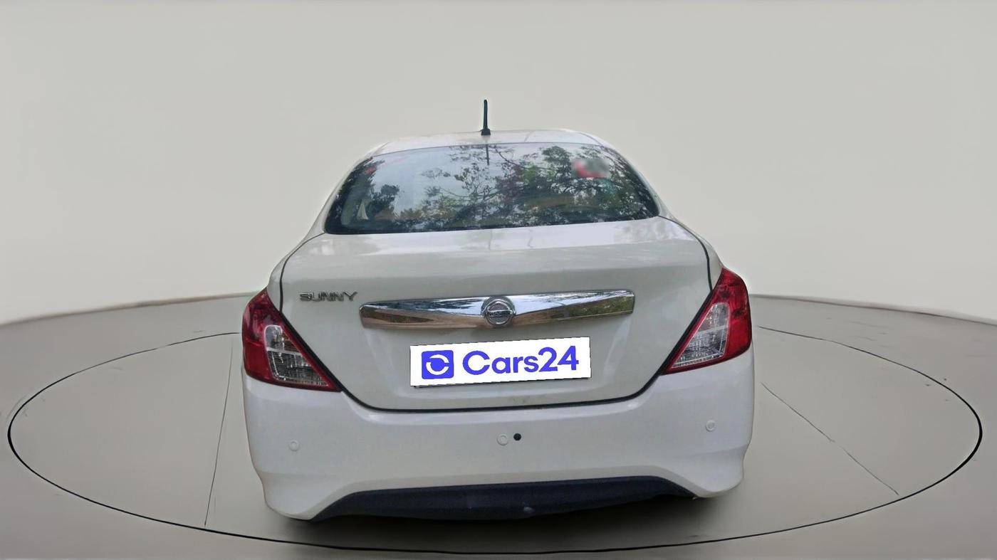 2017 Nissan Sunny XL, Petrol, Manual, 40,063 km, exterior