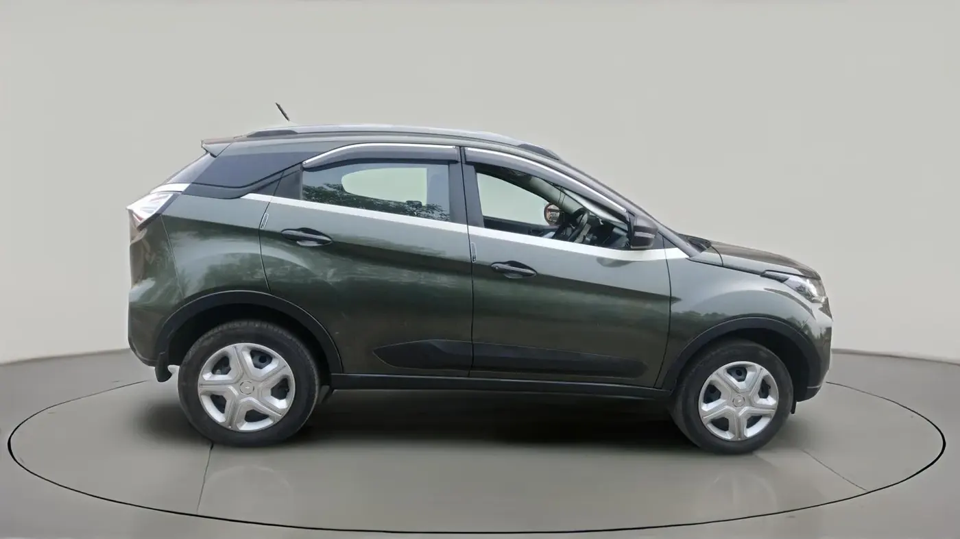 2022 Tata NEXON XM PETROL, Petrol, Manual, 34,131 km, exterior