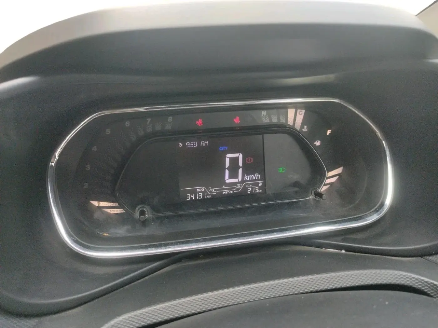 2022 Tata NEXON XM PETROL, Petrol, Manual, 34,131 km, interior