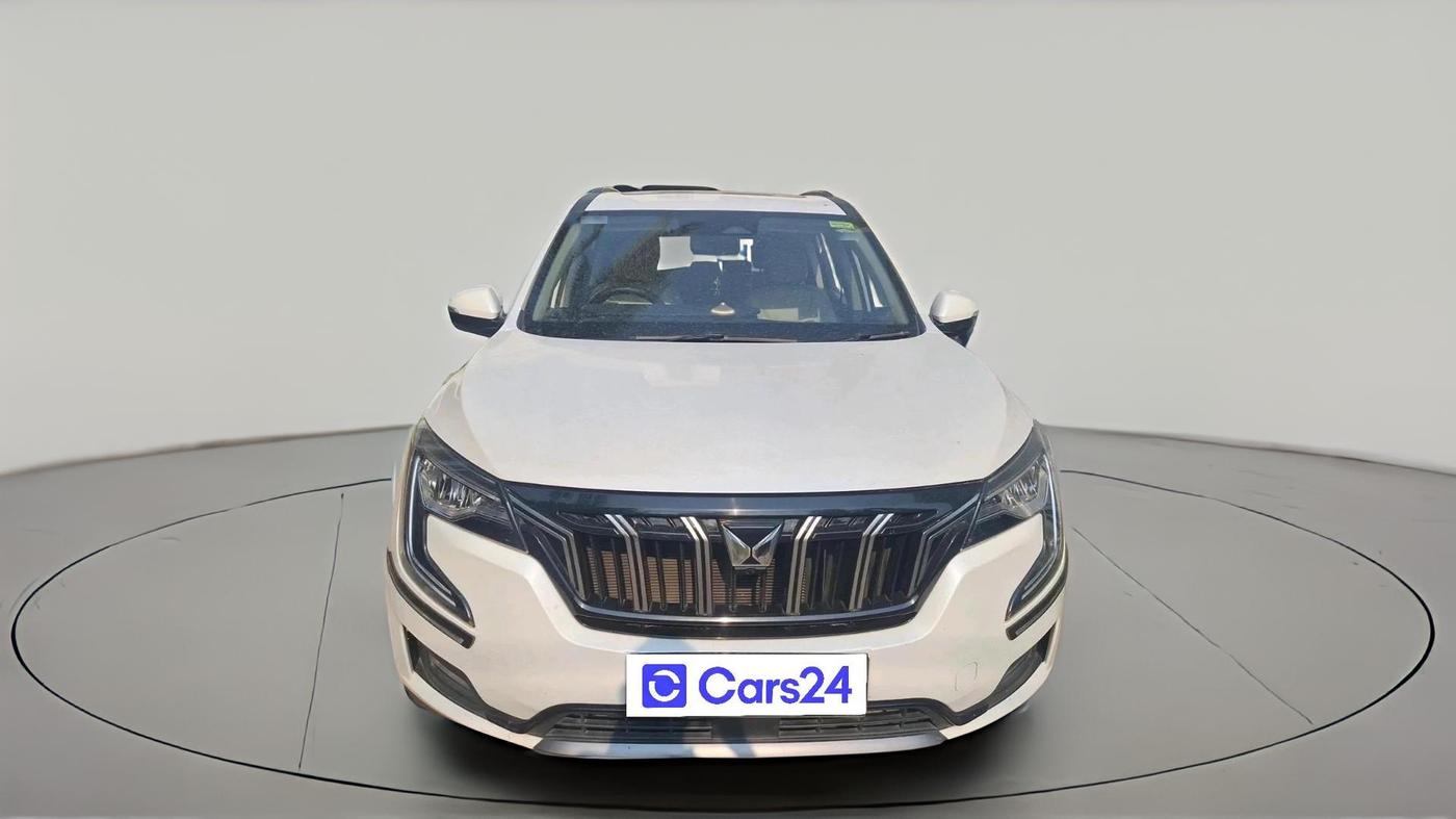 2022 Mahindra XUV700 AX 7 P MT 7 STR, Petrol, Manual, 42,681 km, exterior