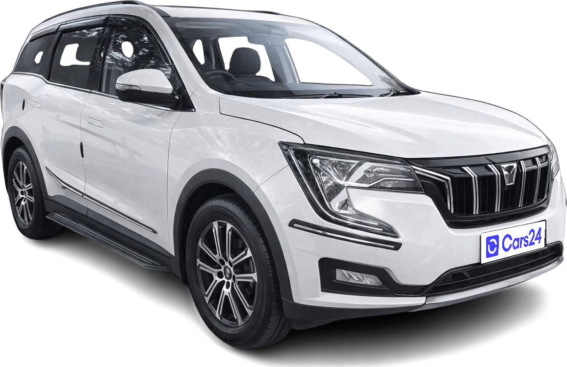 2022 Mahindra XUV700 - SUV - Petrol - Manual - ₹14.50 lakh