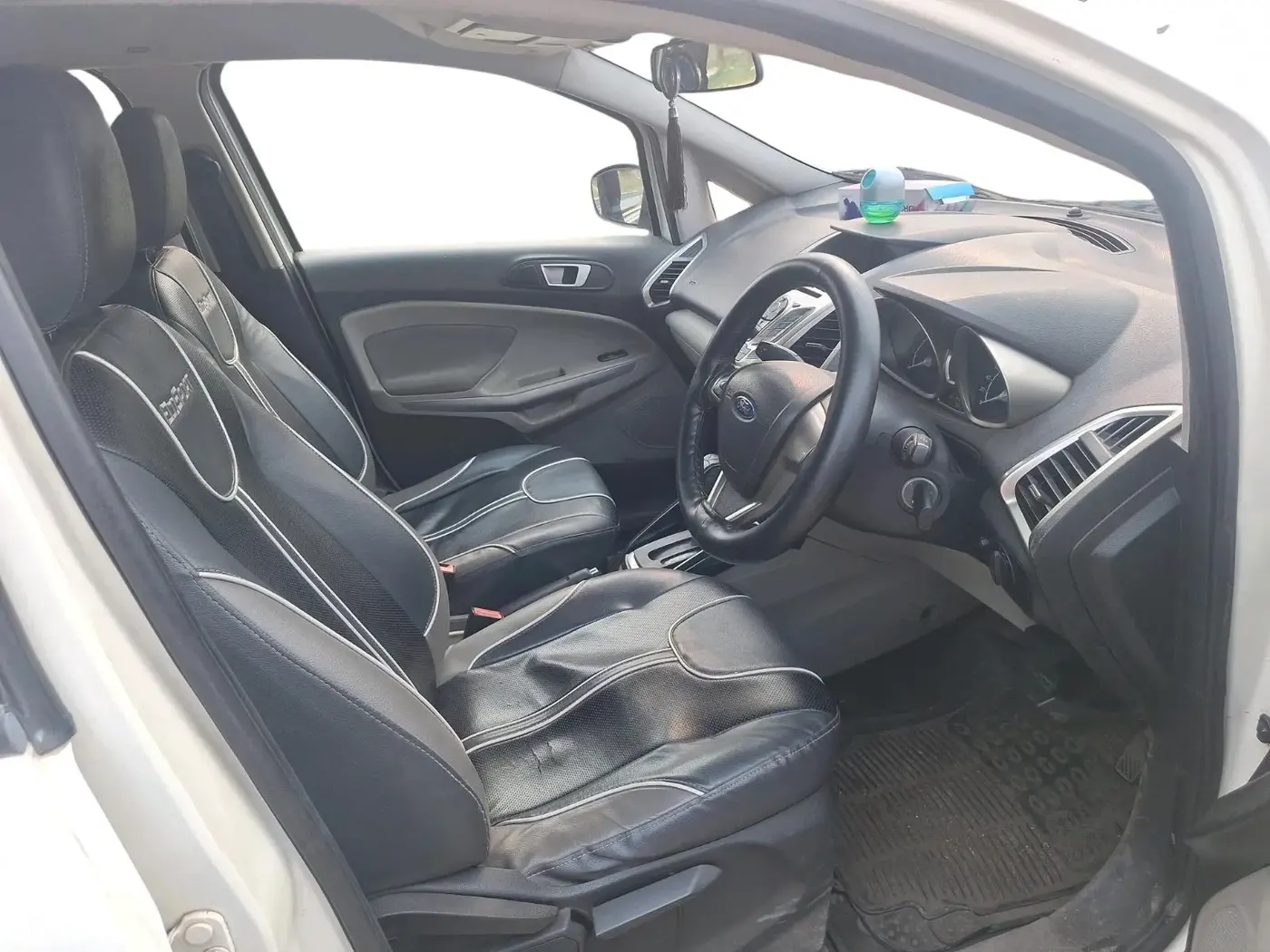 2014 Ford Ecosport TITANIUM 1.5L PETROL AT, Petrol, Automatic, 51,719 km, interior