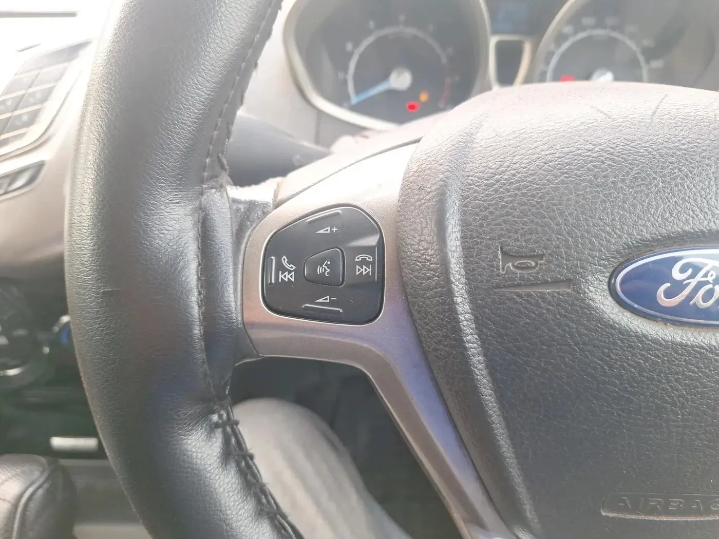 2014 Ford Ecosport TITANIUM 1.5L PETROL AT, Petrol, Automatic, 51,719 km, interior
