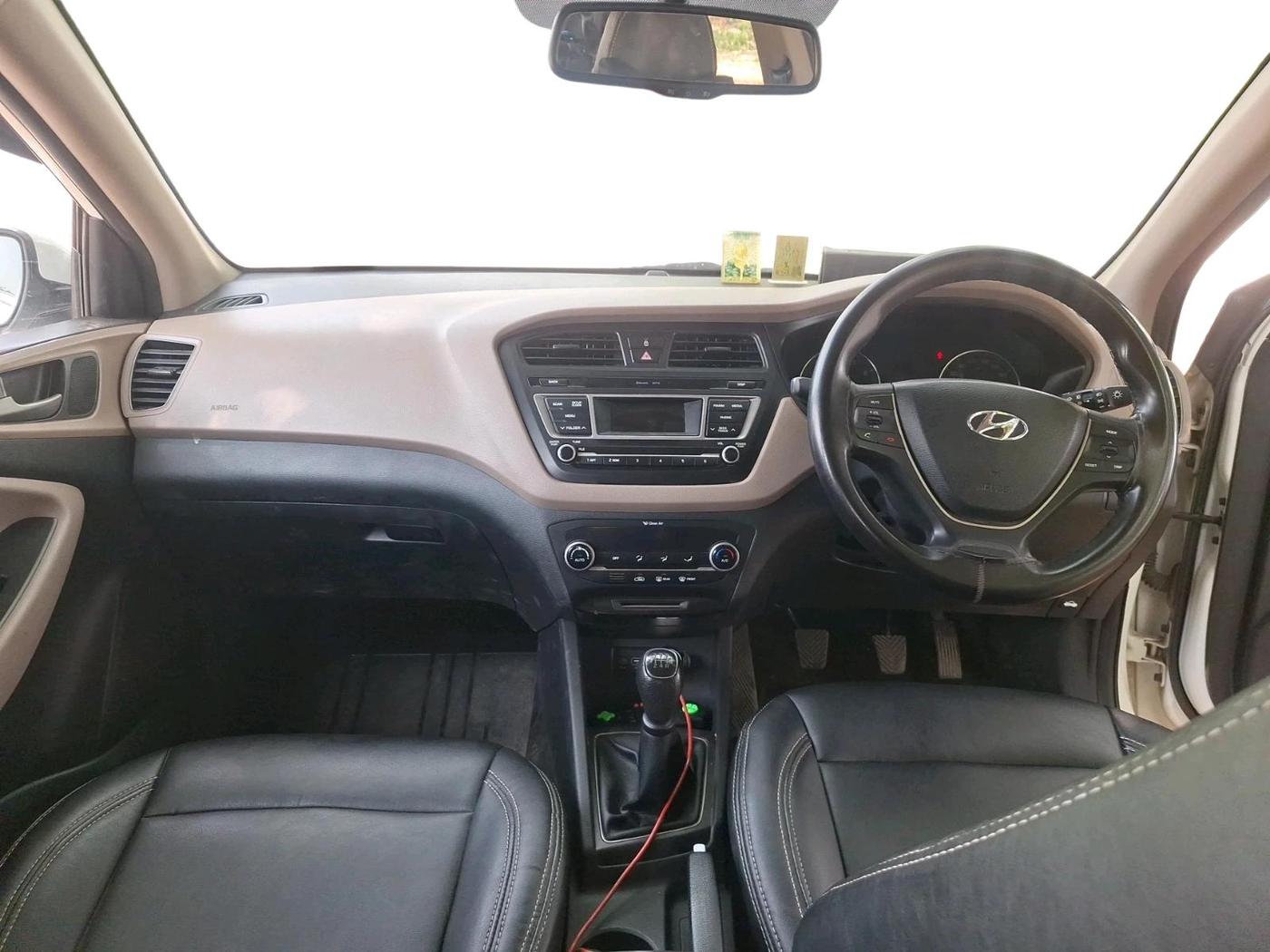 2017 Hyundai Elite i20 SPORTZ 1.2, Petrol, Manual, 52,108 km, interior