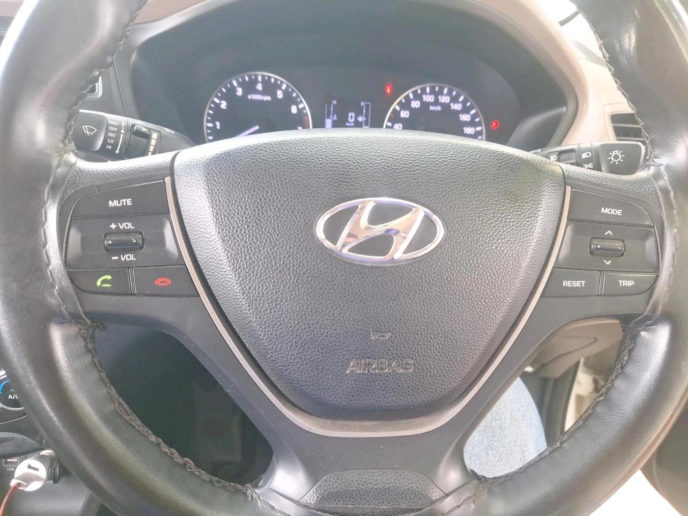 2017 Hyundai Elite i20 SPORTZ 1.2, Petrol, Manual, 52,108 km, interior